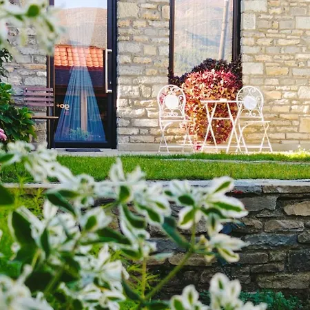 Gogo Moustache بيت ضيافة 3*