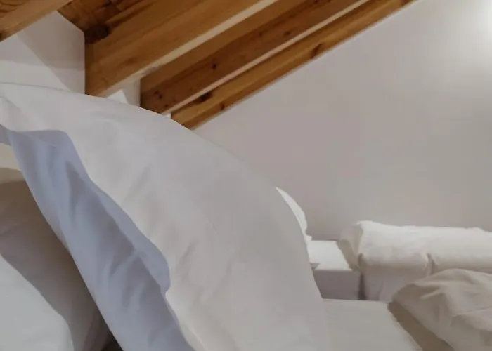 Gogo Moustache Pensjonat