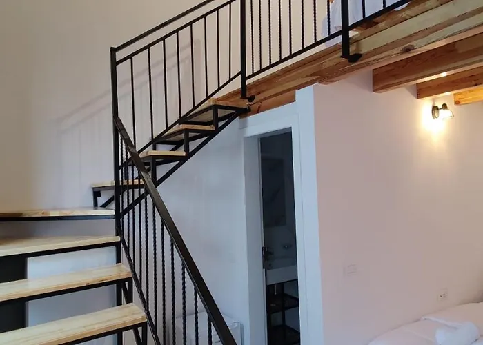 Gogo Moustache Pensjonat