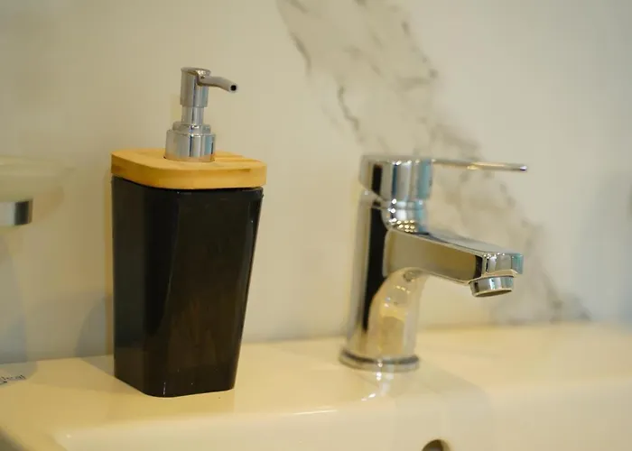 Gogo Moustache Pensjonat