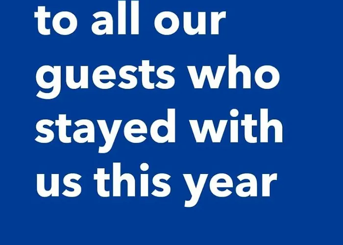 Gogo Moustache Përmet