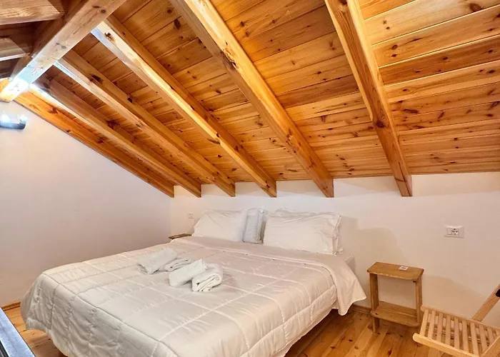 Gogo Moustache Pensjonat 3*